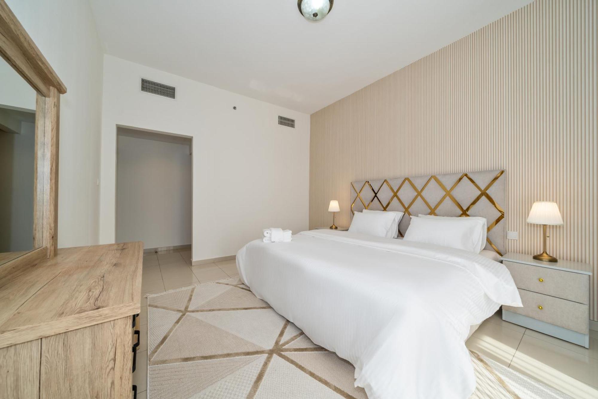 Live So Close To - Al Marjan Island Appartamento *
