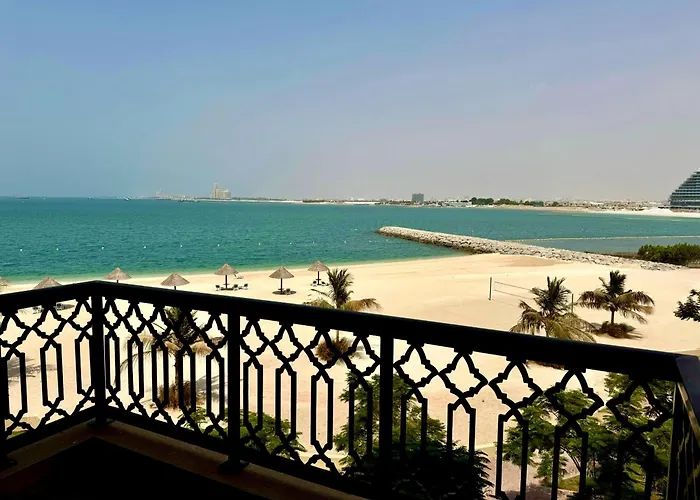 Live So Close To Beach - Al Marjan Island