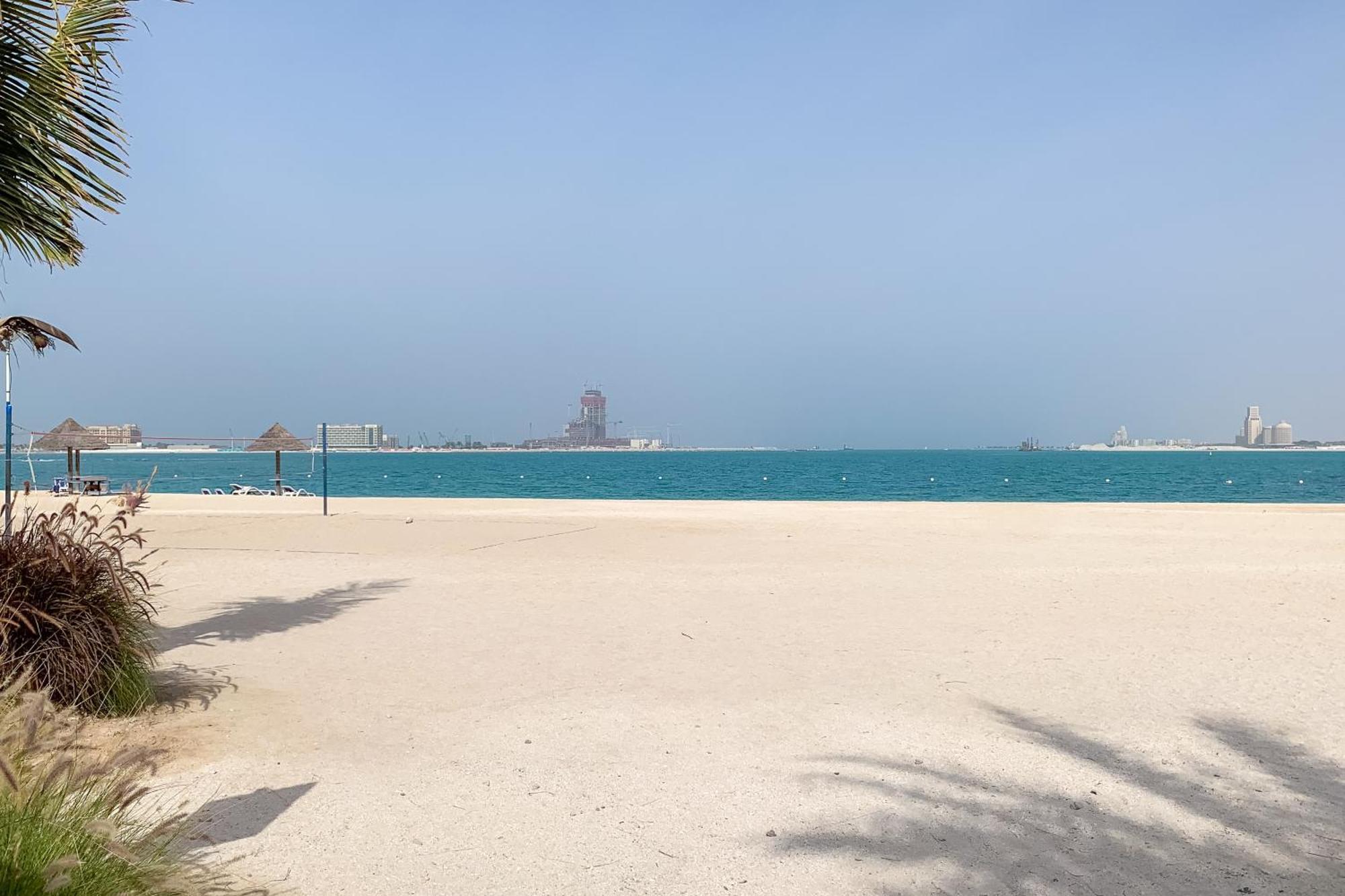 Live So Close To - Al Marjan Island *